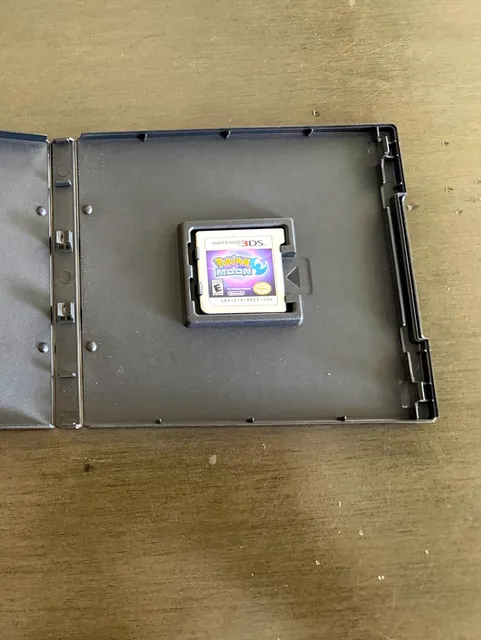 Pokemon Moon Nintendo 3DS Authentic Game Cartridge w/ Replacement Case