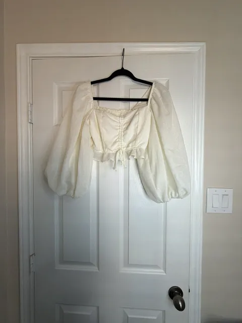 Show Me Your Mumu Crop Top Size S White Long Puff Sleeve Ruched