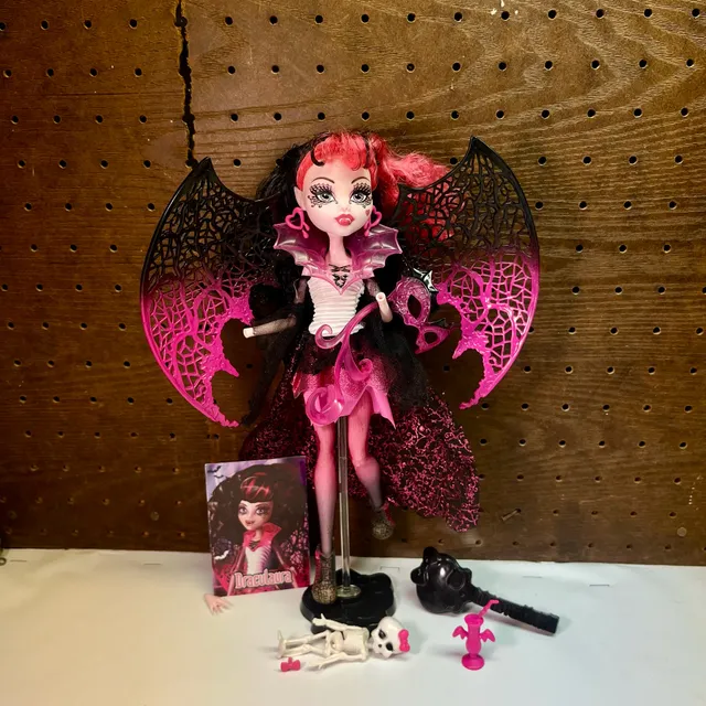 Monster High Ghouls Rule Draculaura Doll