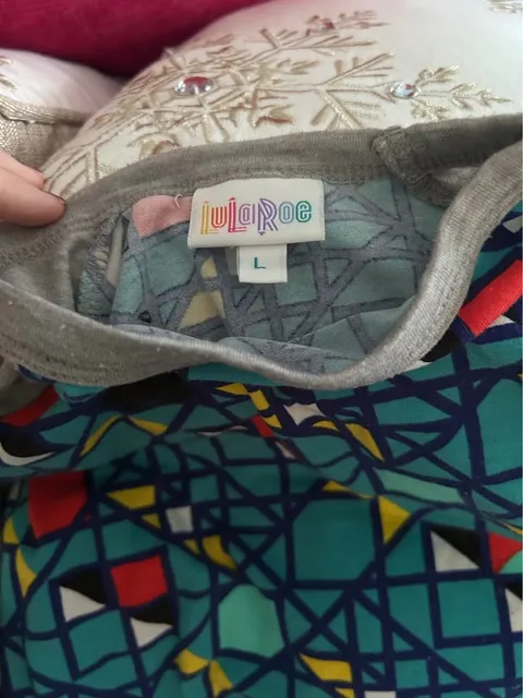 LuLaRoe Geometric Print Raglan Top Size L