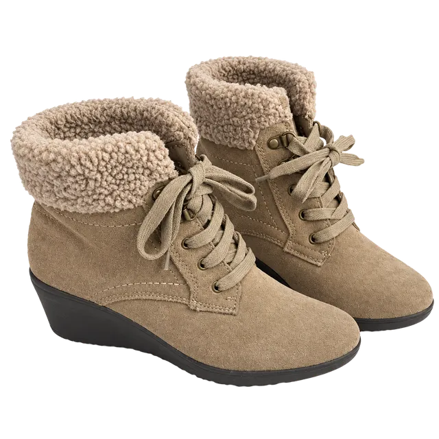 White Mountain Suede Heeled Ankle Boots Booties - Size 6 1/2 M