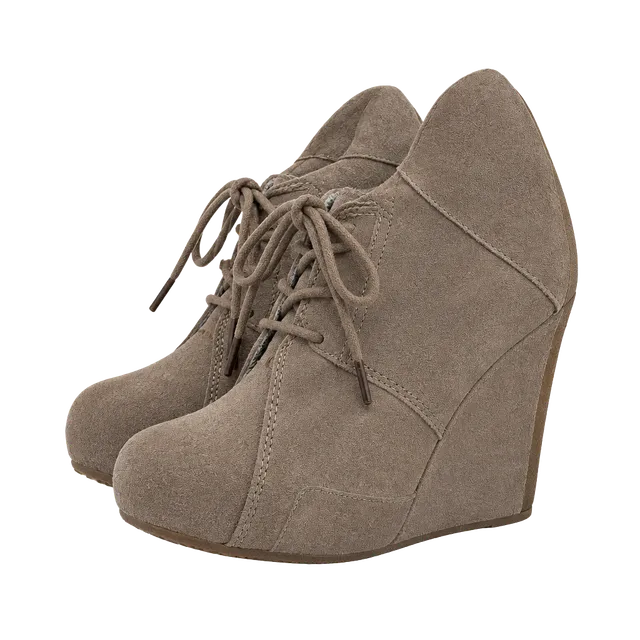 TOMS Desert Wedge Booties Size 8.5 Taupe Suede Lace Up