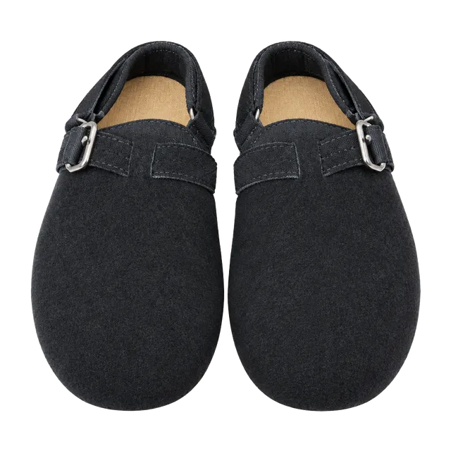 Cat & Jack Berlin Clogs Size 11 Black