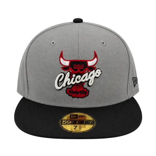 New Era Chicago Bulls 59FIFTY Hat Size 7 1/2 Gray Black Fitted