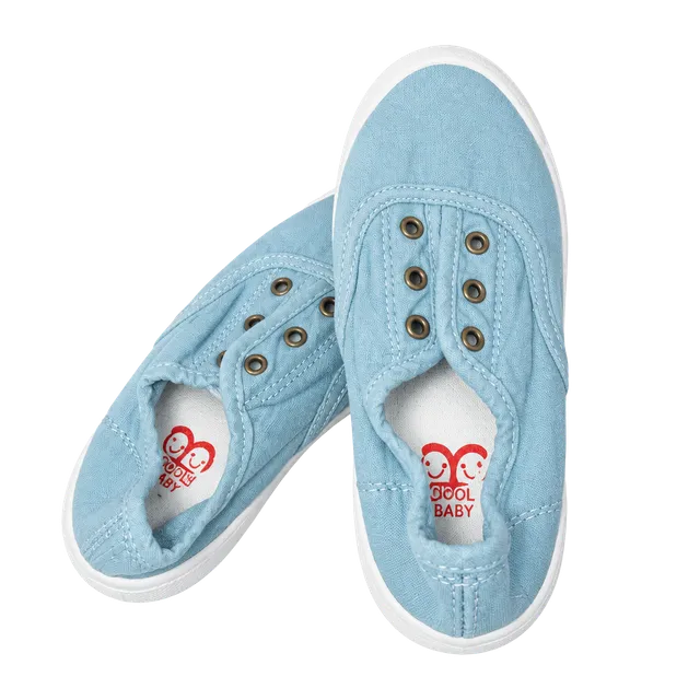 Mimi & Mimi Canvas Slip-On Sneakers Size 29 Light Blue
