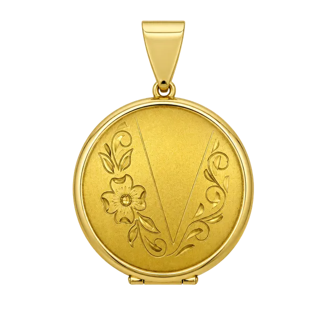 Vintage 1970s Gold Tone Floral Engraved Round Locket Pendant