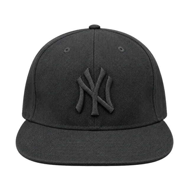 MLB New York Yankees Baseball Cap Size 7 1/4 Black Cotton