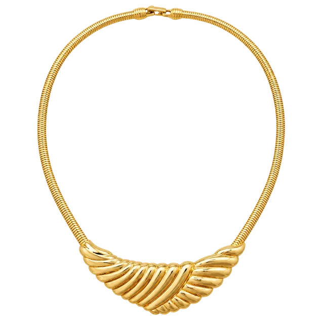 Trifari Gold Tone Ribbed Pendant Choker Necklace