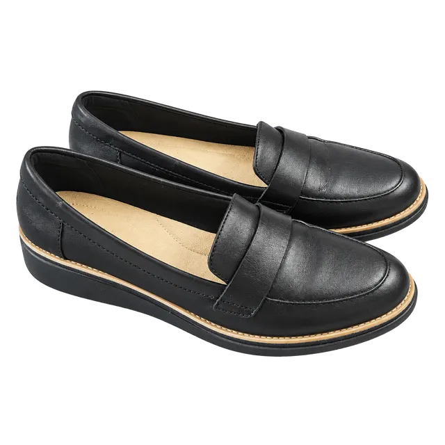 Clark’s Leather Loafers Size 7.5M