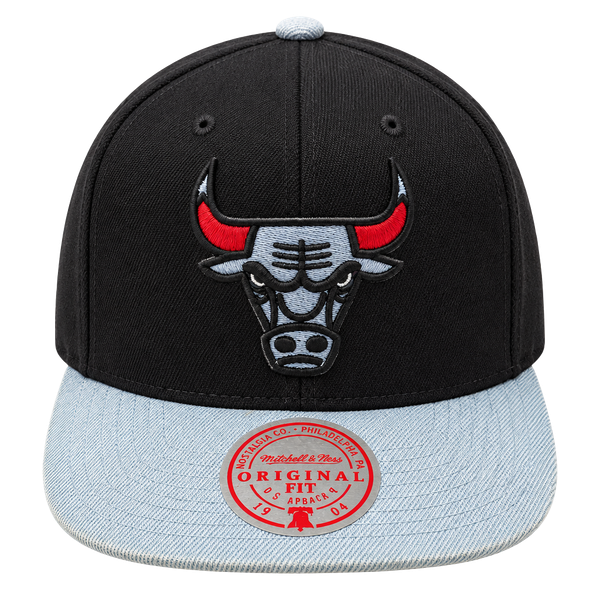 Mitchell & Ness Chicago Bulls Snapback Hat