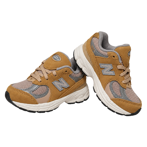 NEW New Balance 2002R Size 6 Toddler Great Plains Incense