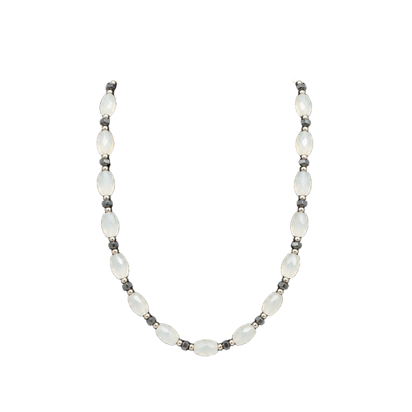 Vintage White Lucite Acrylic Bead Silver Tone Necklace