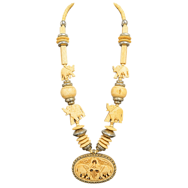 Vintage Carved Bovine Bone Elephant Pendant Necklace Safari Tribal 70s 99g