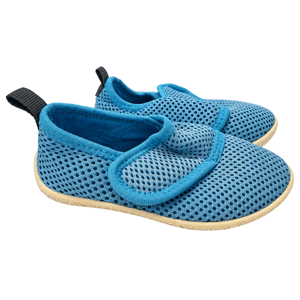 Cat & Jack Kids Blue Mesh Water Shoes Size 5/6