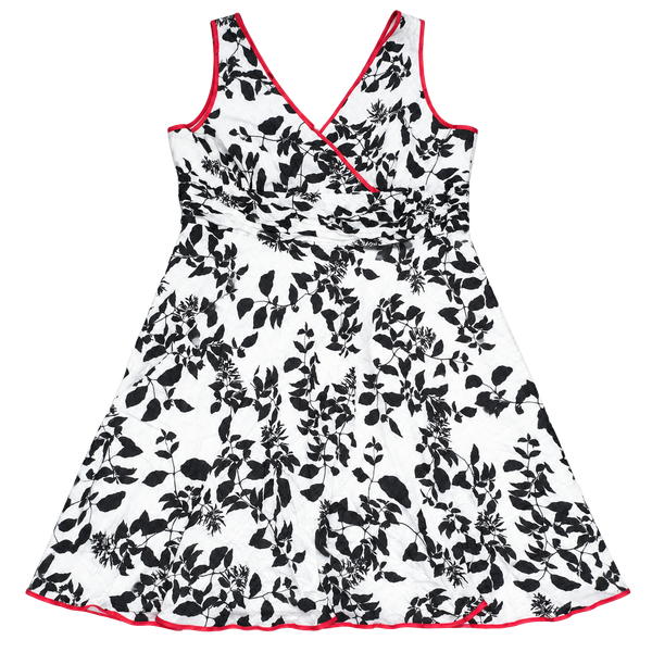 Cato Woman Dress Size 24W Black White Floral V-Neck Sleeveless