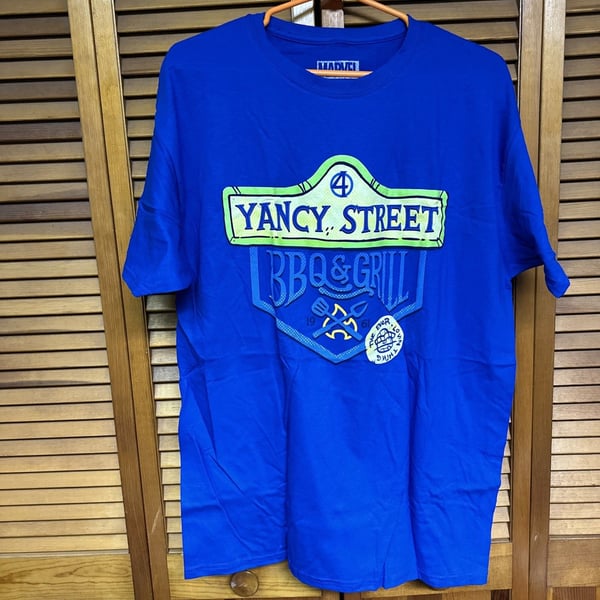 New XL Marvel FANTASTIC 4 T Shirt Loot Crate Adult YANCY STREET BBQ GRILL NWOT