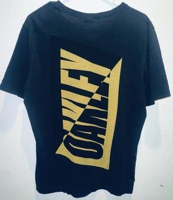 Oakley Medium Big Spell Out In Golden Yellow On Black Tee Surfing Hiking Summer 6