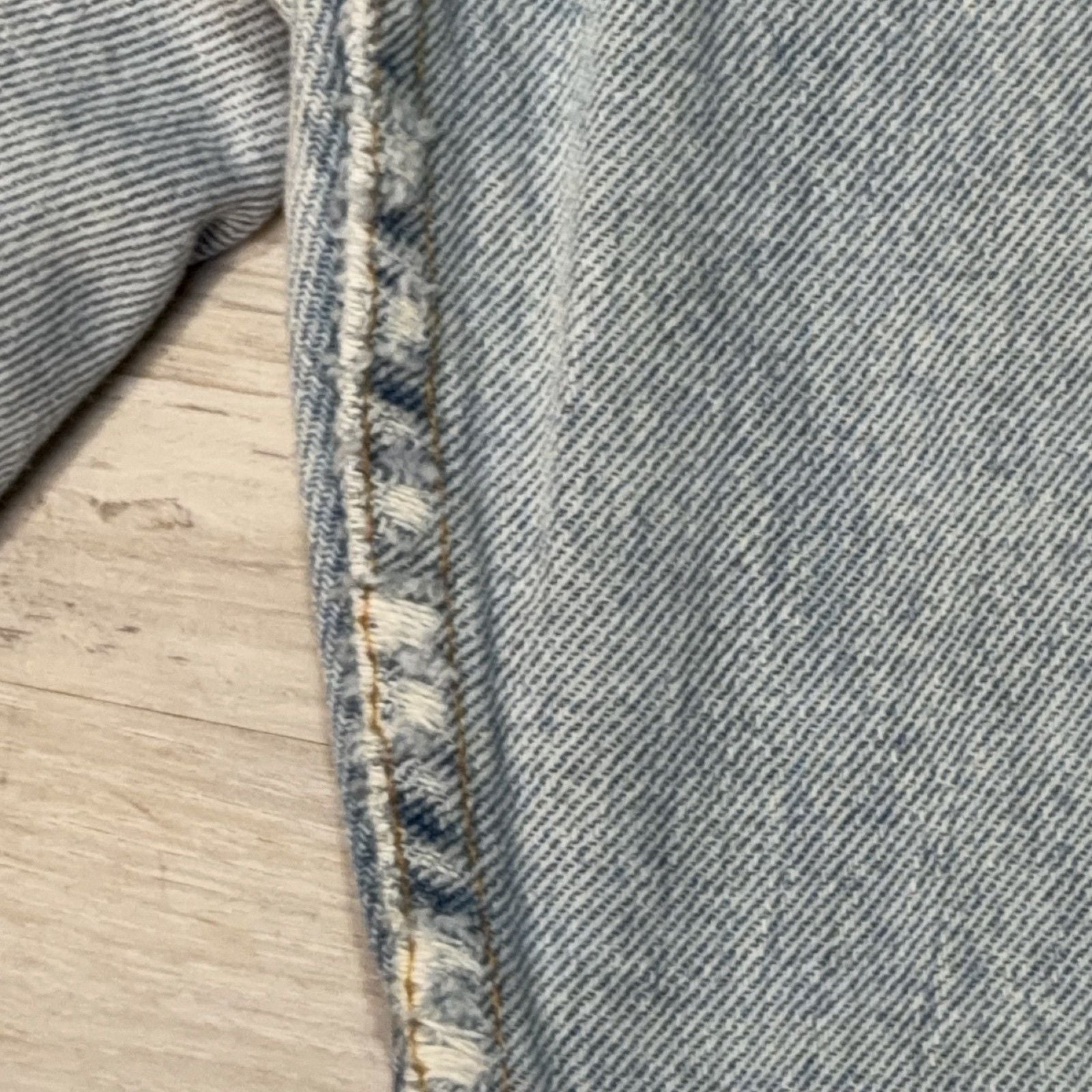 Vintage MADE USA Levi's 550 Jeans Men's M Relaxed Tapered Light Wash Blue Denim 7