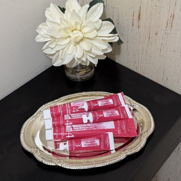 L'OREAL Deep Conditioner 1.86 oz/55 ml + GIFT (3 Shampoo) ~ Lot of 3 Tubes