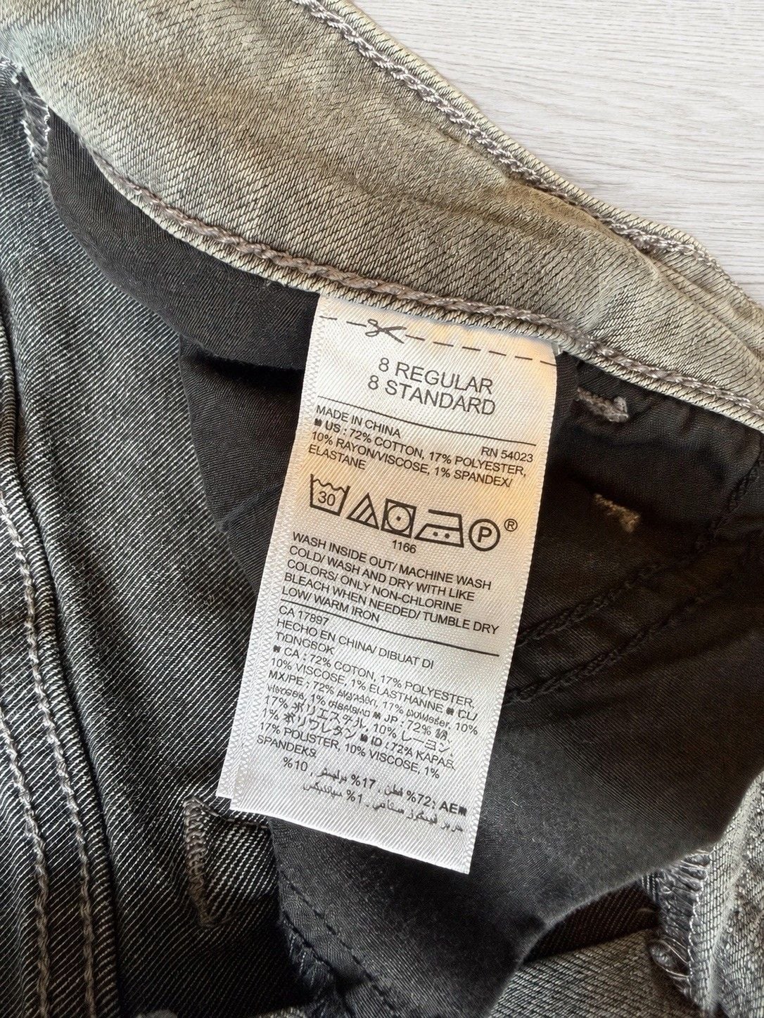 Product thumbnail 4