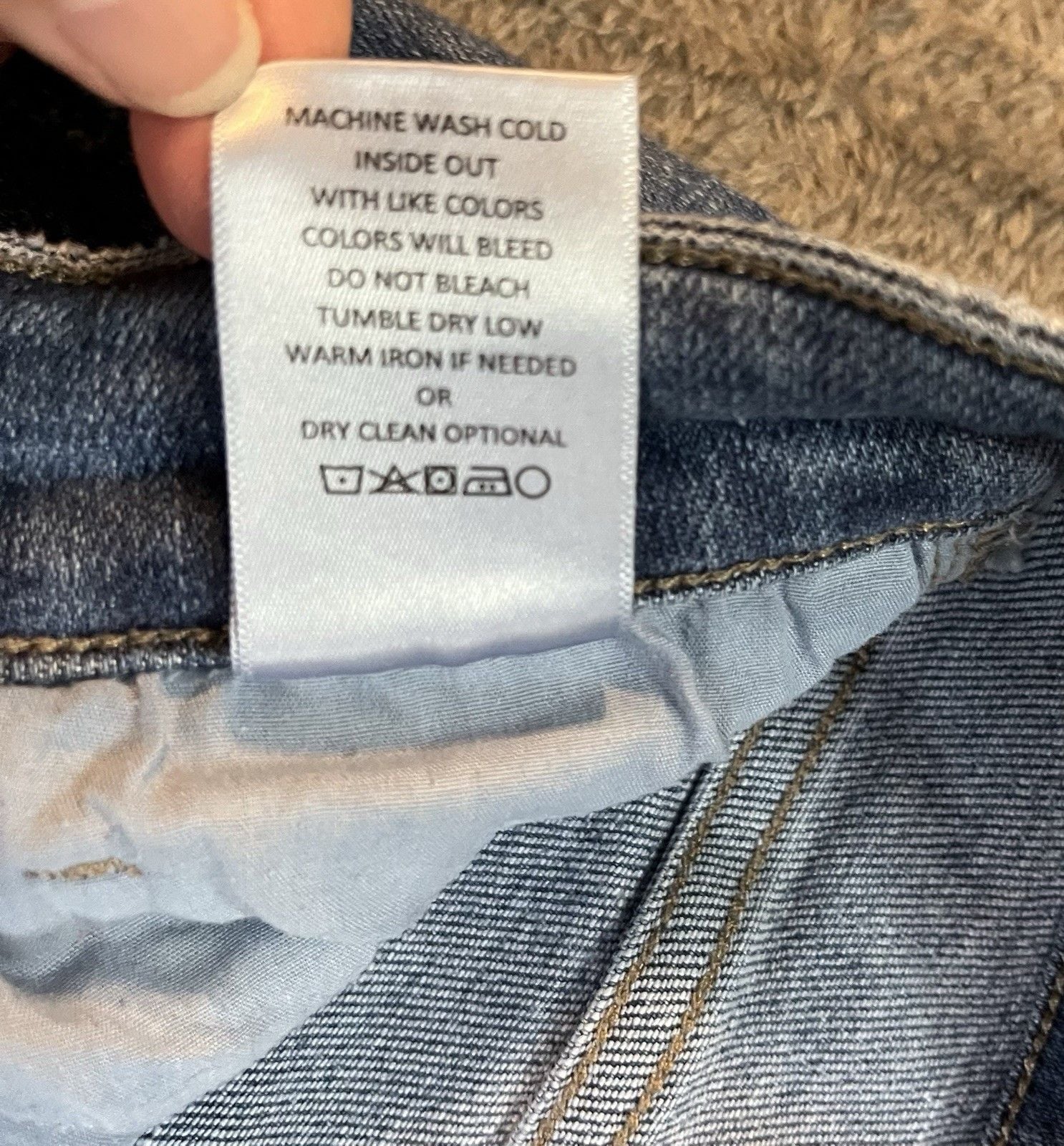 Women’s Mica Denim Light Blue Ripped Distressed High Rise Stylish Size 28 6
