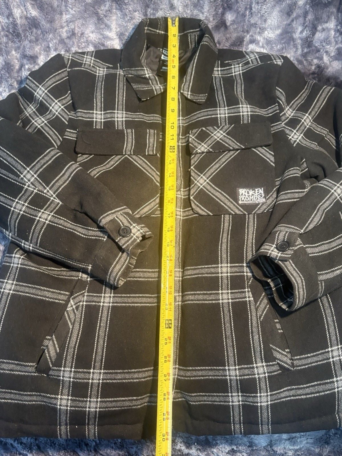 Broken Promises Plaid Flannel Shacket Jacket Womens Small Black Grey Button Up 5