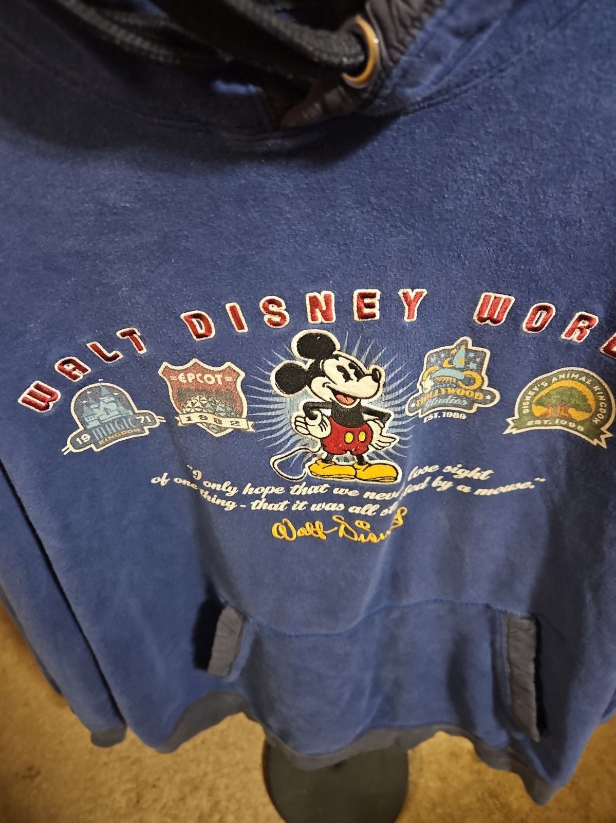 Disney Four Parks Mickey Mouse Hoodie XL 2