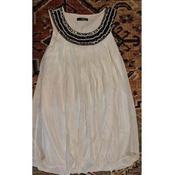 Quiz White Sleeveless Bubble Hem Top Embellished Pearl Sequin Neckline Size 8