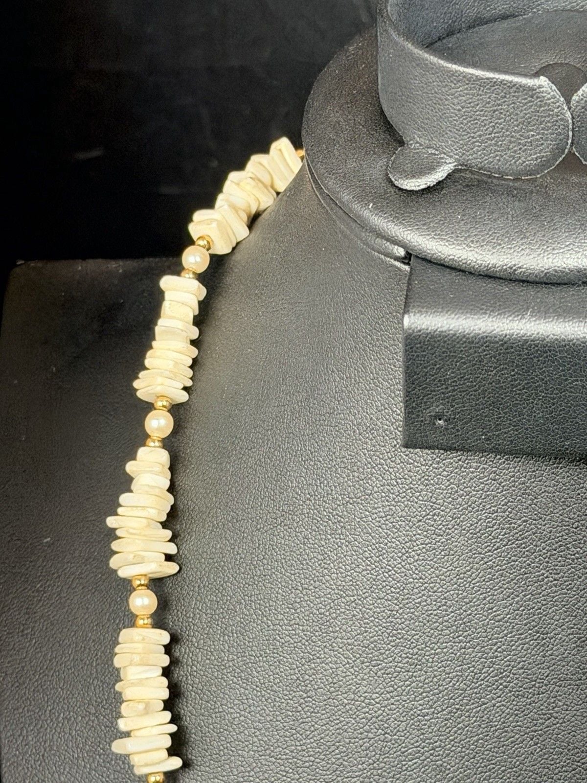 Vintage 20.5” White Coral Branch Chip Pearl Necklace Gold Tone Spacer Beads 29g 7