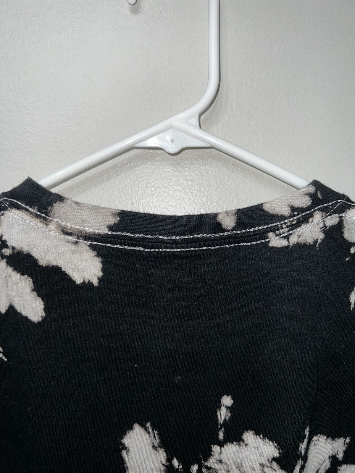 AC/DC Band T-Shirt Size L Black Off-White Tie Dye Bleach Swirl Flame Logo 7