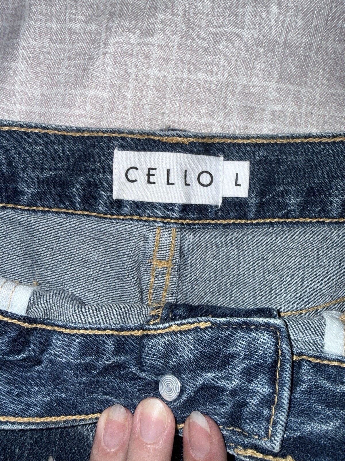 Cello Bermuda Denim Shorts Blue High Rise Frayed Hem Pockets Size L 7