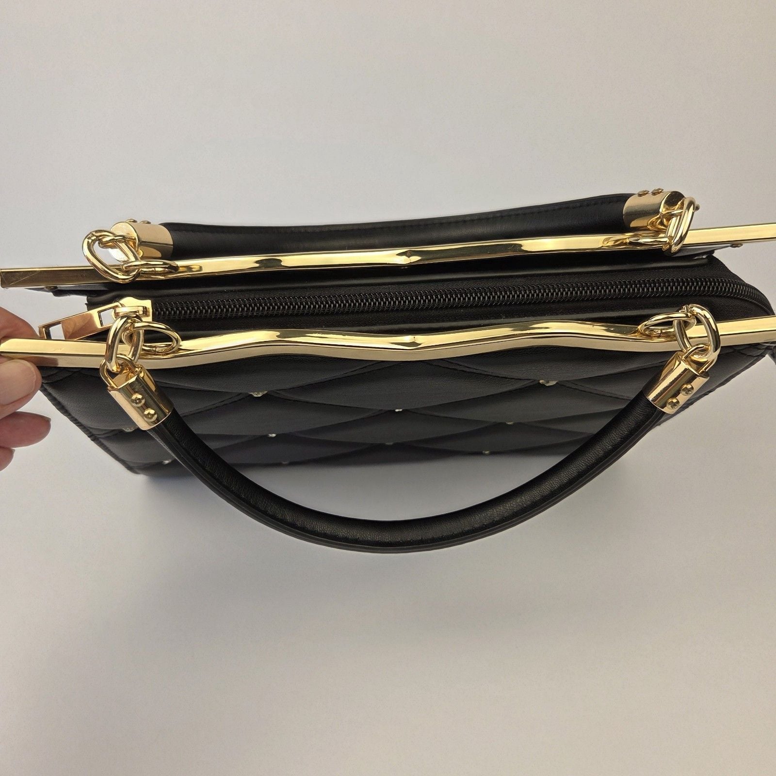 Grossi Black Quilted Rhinestone Handbag Purse Wavy Gold Frame Vintage 7