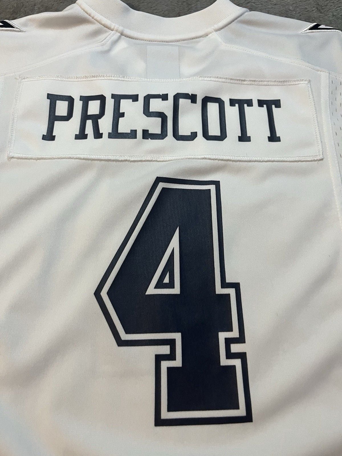 Youth Nike Dallas Cowboys Dak Prescott NFL Jersey On Field #4 Size Medium 10-12 9
