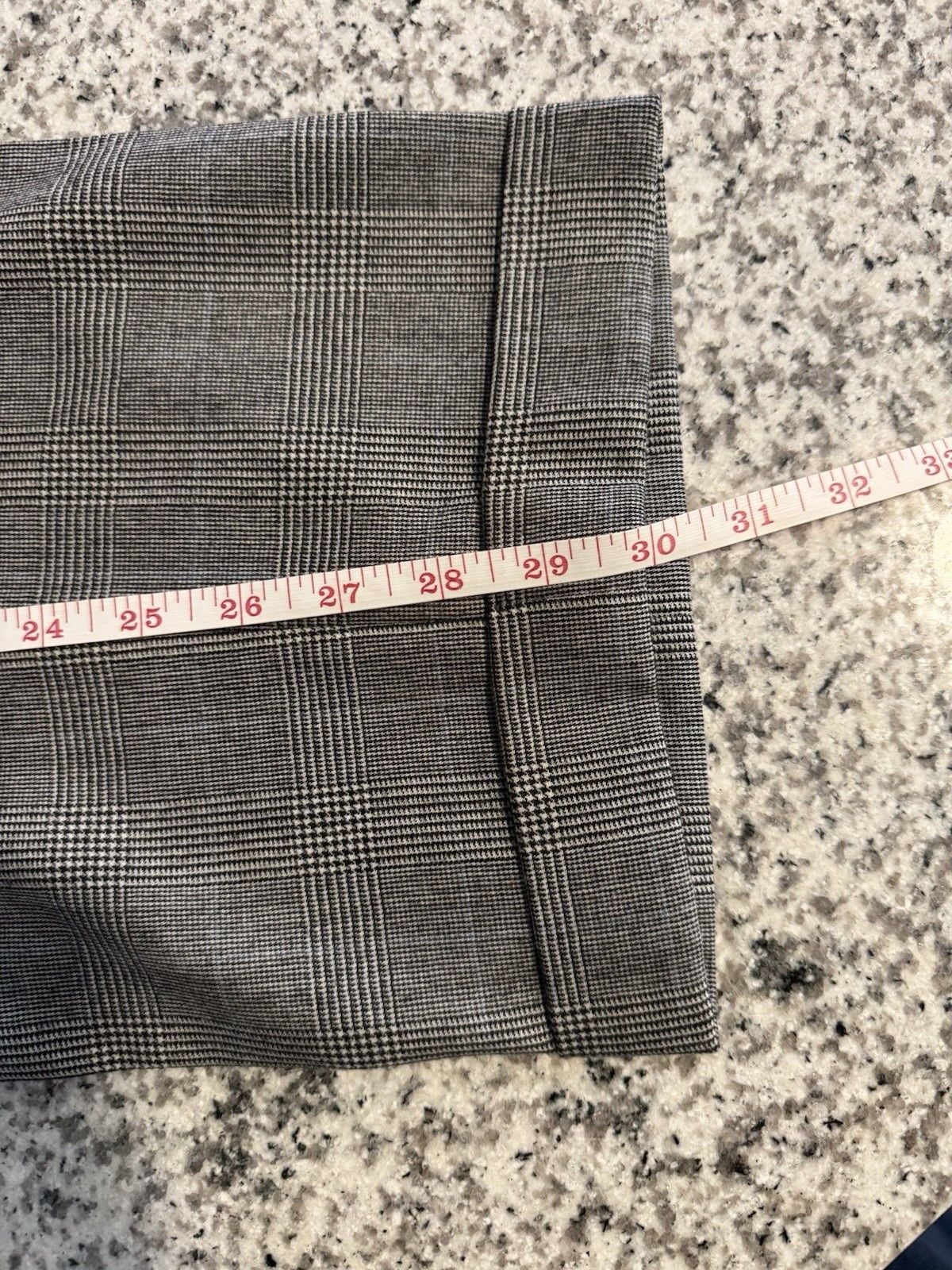 Jos A Bank Mens Gray Plaid 2 Piece Suit 100% Wool 42R 34x30 Signature Collection 10