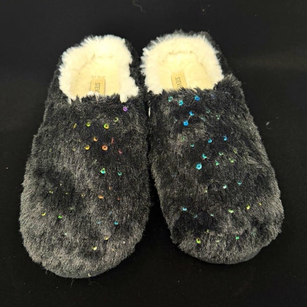 Steve Madden Women’s Black Faux Fur Sequin Slip-On Closed Toe Slippers US 9