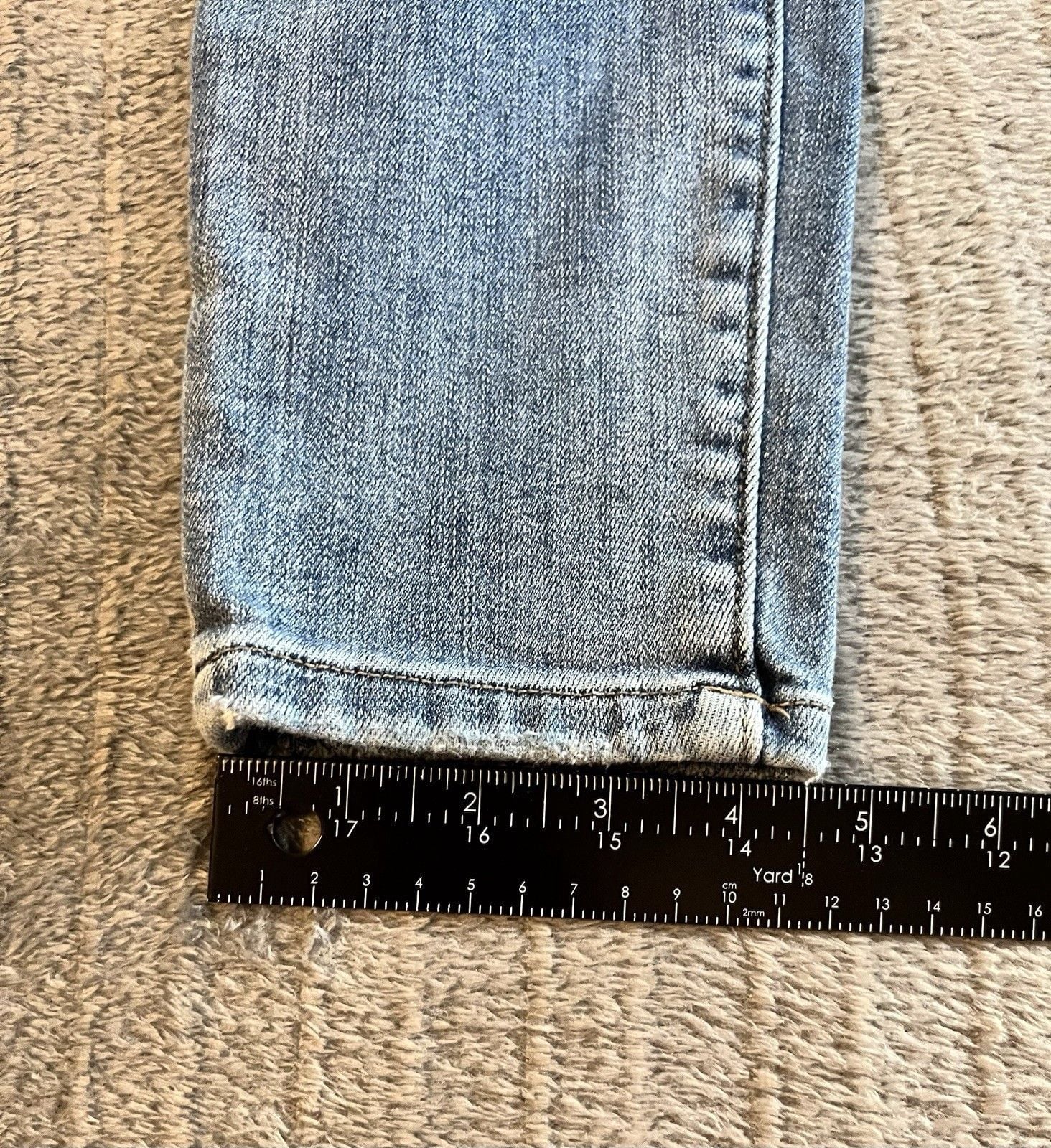 Women’s Mica Denim Light Blue Ripped Distressed High Rise Stylish Size 28 16