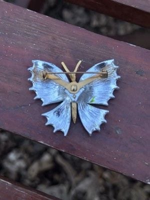 Vintage MCM 1970’s Beautiful Green & Purple Butterfly Brooch Whimsical Fairycore 9