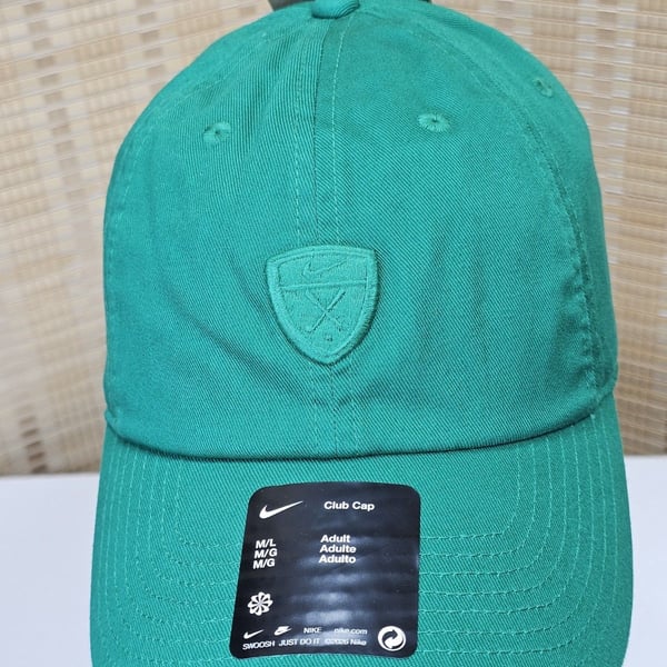Nike Club Cap Green Adjustable Hat M/L Move to Zero