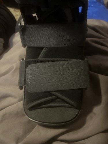 United Ortho Air Stabilizer Ankle Walker Fracture Boot Small/Medium 11