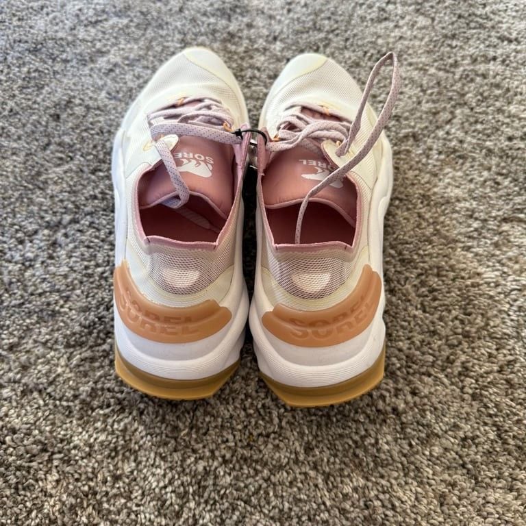 Sorel KINETIC RNEGD FLOAT Sneakers CHALK / ERASER PINK Women Size 7 Golf 9