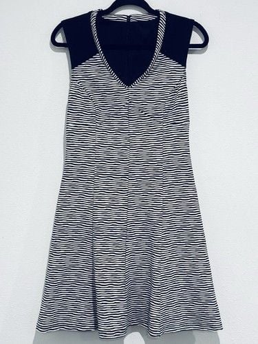 Calvin Klein Black & White Striped Dress SZ LRG Midi Length Minimalist Career 2