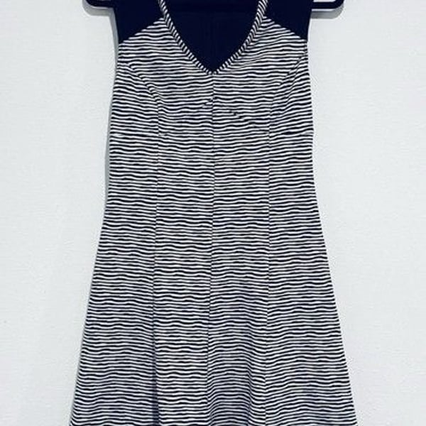 Calvin Klein Black & White Striped Dress SZ LRG Midi Length Minimalist Career