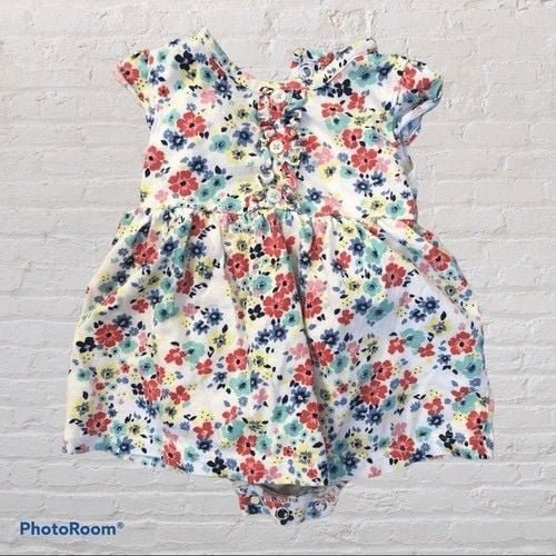 Carter’s and Mud Pie Baby Girl 6M Outfits 5