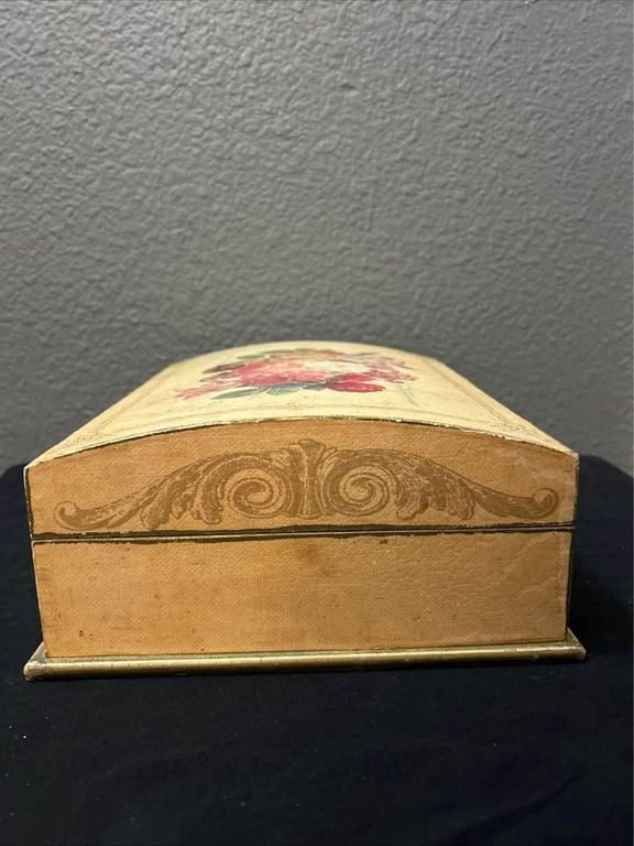 Vintage Jewelry Box 7