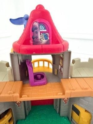 Vintage 2003 Little People Castle Playset with Lights & Sounds + Accessories 6
