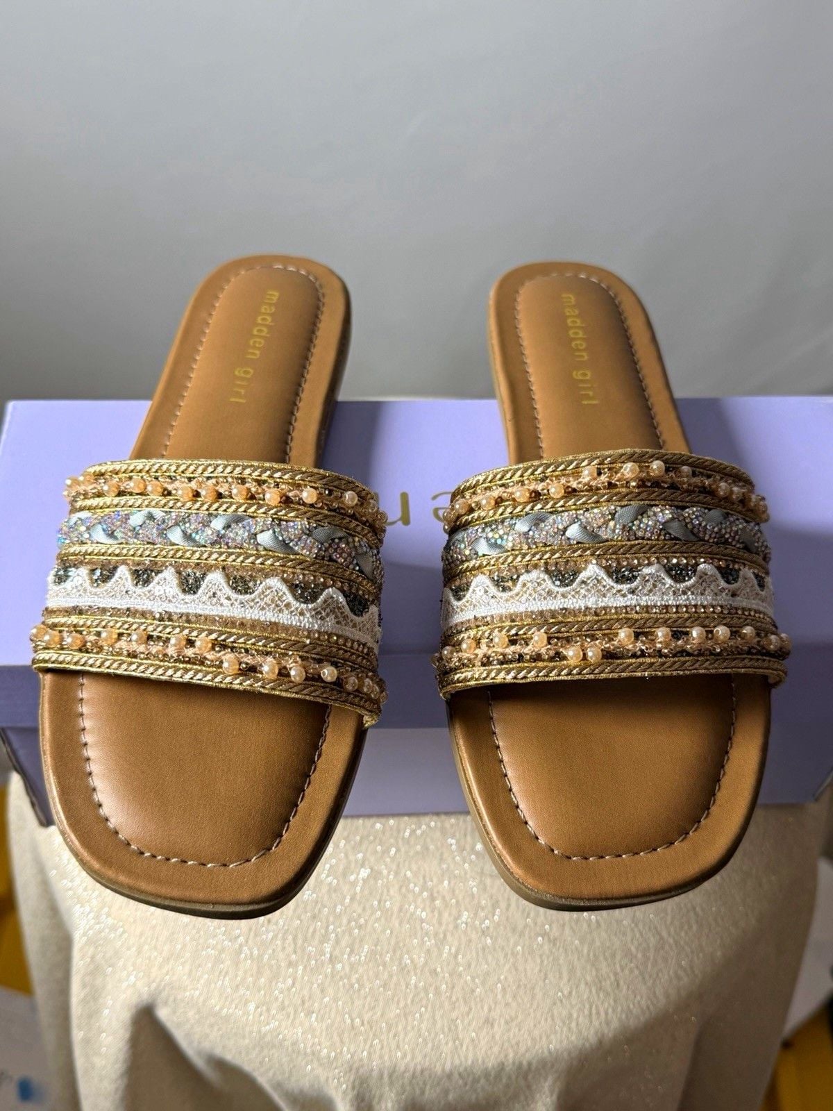 Madden Girl Women's Tan/Gold Rhinestone Beaded Slide Sandals Open Toe Size 7 2