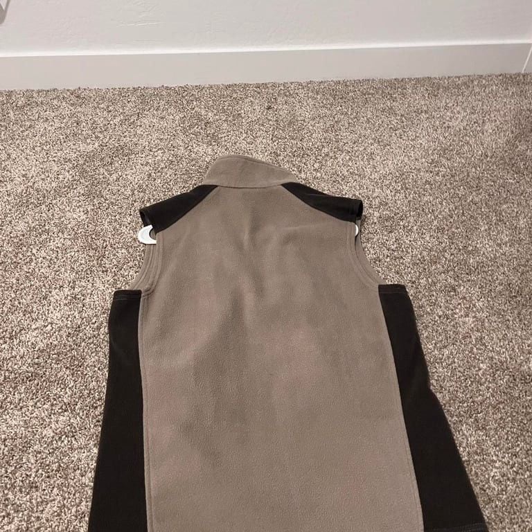 Tan and brown Columbia fleece vest 3