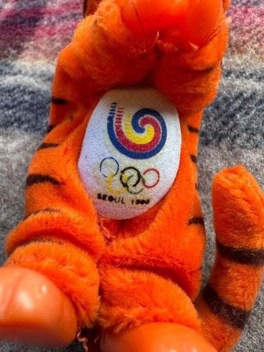 Vintage retro mascot doll. Hodori Tiger mascot Korean doll Olympic Games 88's. 3