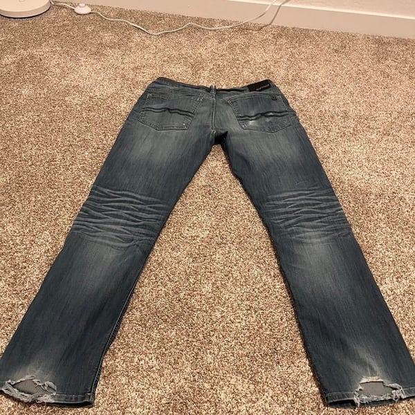 Buffalo David Bitton blue denim jeans 
bad heelbite no stains