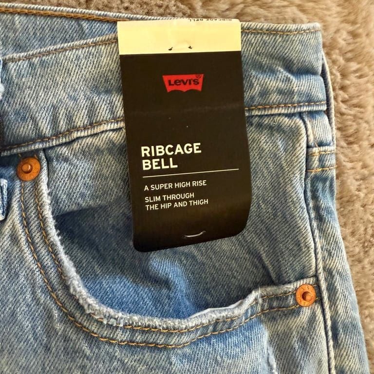 NWT Levi's Ribcage Bell High Rise Flare Jeans Size 32*32 Premium Baggy 5